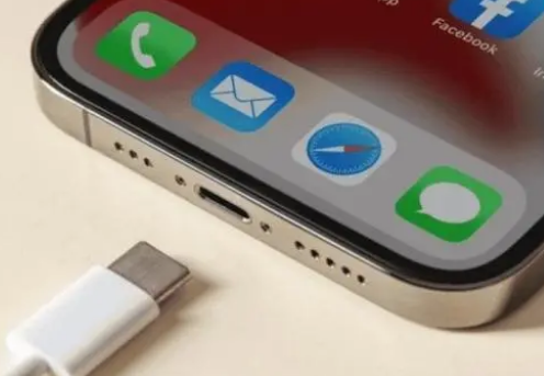 巨鹿苹果15维修分享iPhone15改USB-C接口后能和安卓用户互借充电器吗